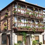 La Casita Del Pueblo